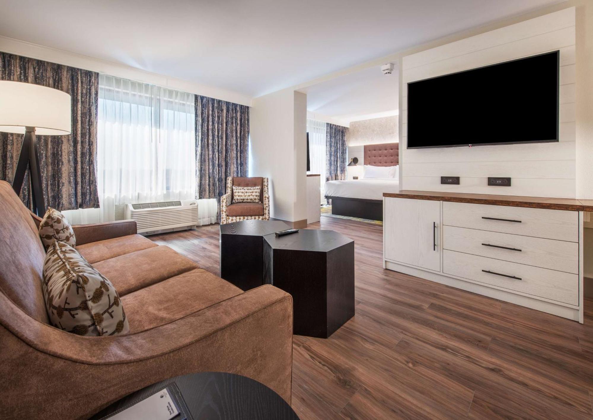 Отель Doubletree By Hilton Monroe Township Cranbury Rossmoor Экстерьер фото