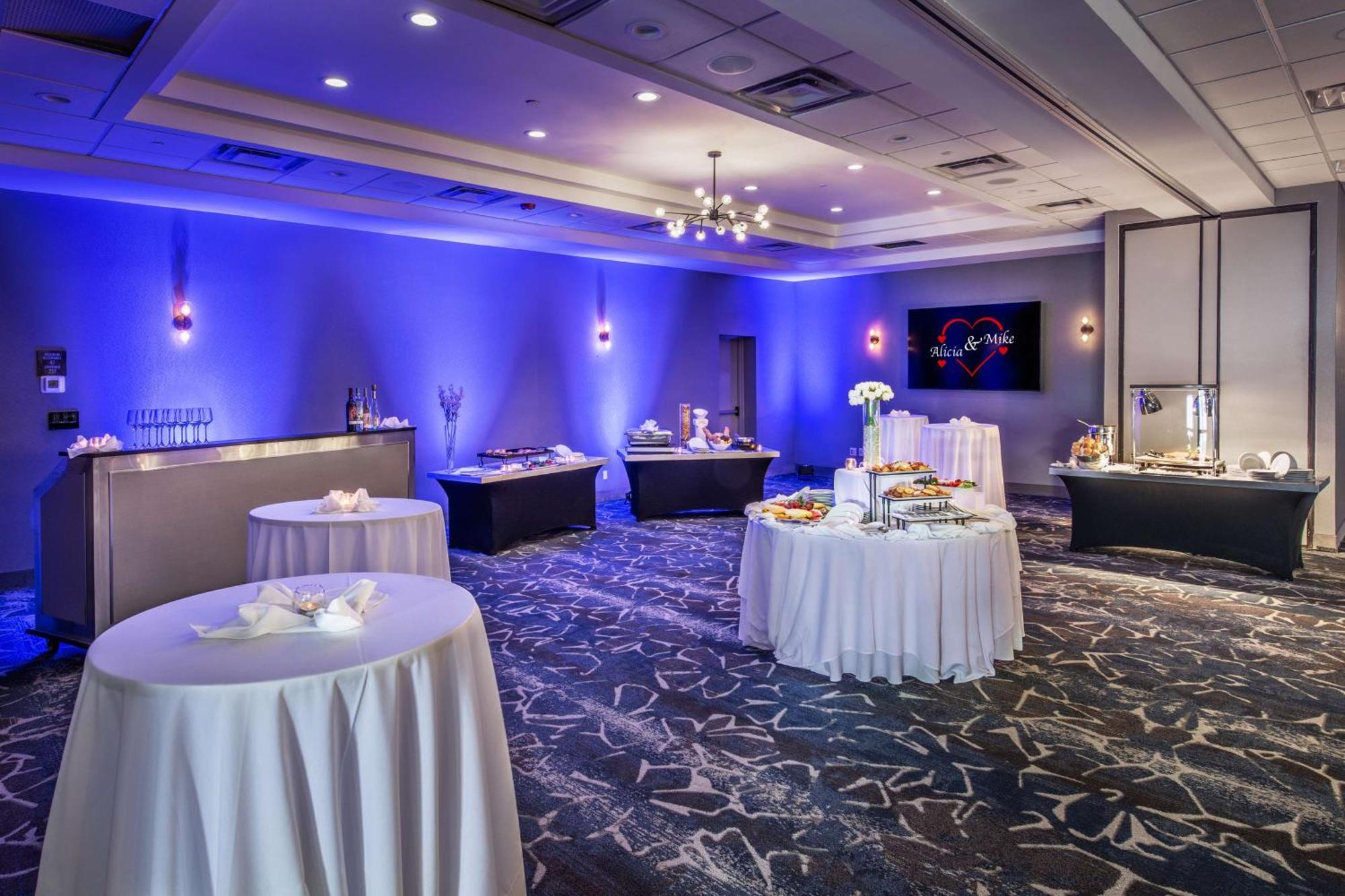 Отель Doubletree By Hilton Monroe Township Cranbury Rossmoor Экстерьер фото